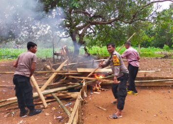 Polsek Bontotiro Bakar Arena Judi Sabung Ayam 