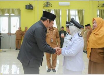 Walikota Lantik Sejumlah Pejabat Eselon III IV di Pemkot Padang Sidempuan