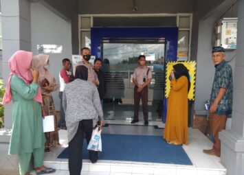 Personil Polsek Polsel Jaga di Bank BRI, Ini Tujuannya