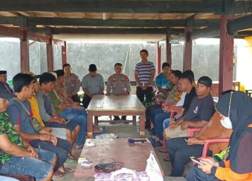 Jumat Curhat Kapolsek Polongbangkeng Utara Dengan Masyarakat Desa Ko’mara