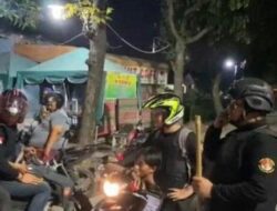 Diduga Hendak Tawuran Sejumlah Remaja Bersenjata Tajam Diamankan