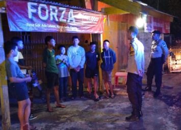 Patroli Blue Light Polsek Polsel Sambangi Pemuda Sedang Nongkrong