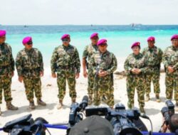 Panglima TNI Sematkan Sejumlah Petinggi RI Sebagai Warga Kehormatan Korps Marinir