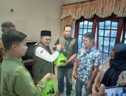 Anggota DPRD Prov Kalbar Beri Bantuan Pada Masyarakat yang Terdampak Banjir