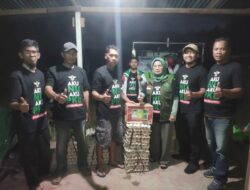 Satu Abad NU, DPC PKB Sambas Serahkan Bantuan Banjir