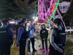 Sat Samapta Polres Takalar Beri Himbauan Pada Pengunjung Pasar Malam