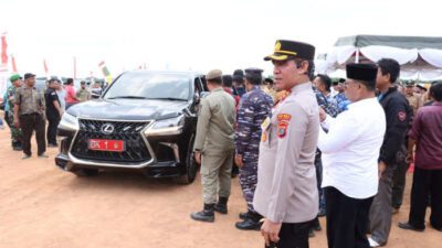 Kapolres Sambut kunjungan Gubernur Pada Saat Peletakan Batu Pertama Kantor Bupati Batu Bara