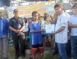 Ketua DPC Brapo Lima Tutup Turnamen Sepak Bola