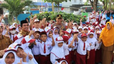 Kapolda Sulteng Beri Surprise, Jadi Irup di SDN 15 Palu