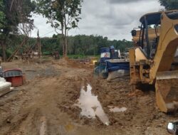Pekerjaan Jembatan Desa Lubuk Benteng Desa Sarana Jaya Belum Rampung