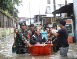Kodam XIV/Hsn : Gercep Penanganan Korban Banjir Bersama Masyarakat di Wilayah Makassar
