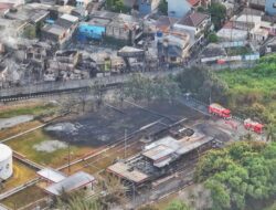 Polri Bantu Tangani Kebakaran Depo Pertamina Plumpang