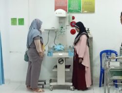 Geger Warga Temukan Bayi Perempuan di Depan Kebun Pisang