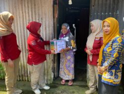 Berkah Ramadhan, Personel Bid Humas Polda Sulsel Salurkan Bansos untuk Warga Tidak Mampu