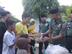 Keceriaan Masyarakat Terima Takjil Gratis Dari Pendam XIV/Hsn