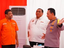 Kapolri Tinjau Pengamanan dan Pengawalan Unras Peringatan Hari Buruh Internasional