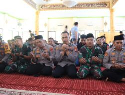 Soliditas dan Sinergitas TNI-POLRi di Takalar  Gelar Sholat Dzuhur Berjamaah