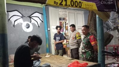 Sinergitas TNI-Polri Patroli Malam dan Beri Pesan Kamtibmas untuk Masyarakat