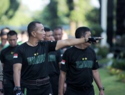 Olahraga Bersama Asrena Kasad, Pangdam XIV/Hsn : Kebersamaan Dengan Anggota Mahal Harganya
