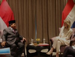 Menhan Prabowo Bertemu Menhan Belanda