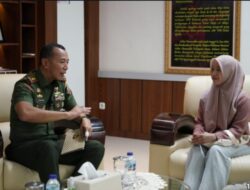 Pangdam XIV/Hasanuddin Meyjen TNI Peduli Pada Gadis Cantik yang Kerja Sebagai Buruh Bangunan