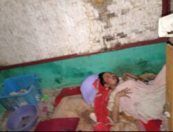 Seorang Warga Ciseeng Sudah 2 Tahun Lumpuh dan Tinggal di Gubuk Reyot