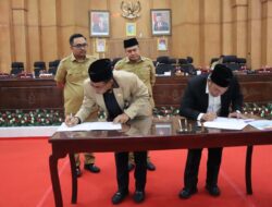 Sidang Paripurna DPRD Batu Bara, Oky Iqbal Frima Bacakan Surat Pengunduran Sebagai Wakil Bupati