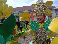 Karnaval Tenun Sambas 2023 Hanya diikuti  20 Orang Peserta 