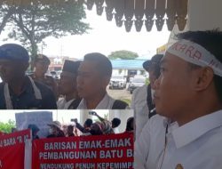 Unjuk Rasa Gemkara didepan Kantor Bupati Batu Bara Nyaris Ricuh