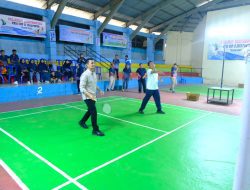 Wakil Bupati H. Paris Yasir Membuka Secara Resmi Turnamen Bulutangkis PBSI Cup II.