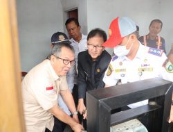 Tingkatkan Keselamatan Masyarakat, PTBA bantu Pembangunan 4 Palang Pintu Kereta