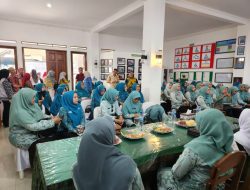 Ketua TP PKK  Serta Rombongan Kunjungi Posyandu Juara 2 Nasional