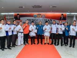 Pelantikan Pengprov KKI Sumut, Bupati Zahir Terima Sabuk Hitam