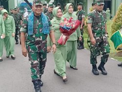 Danrem 042/Gapu Kol Inf Rachmad Tiba di Jambi Disambut Pejabat Lama dan Jajaran Korem
