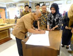 Bupati, KPU dan Bawaslu Jeneponto  Tandatangani Naskah Perjanjian Hibah,Terkait Pemilu dan Pilkada 2024