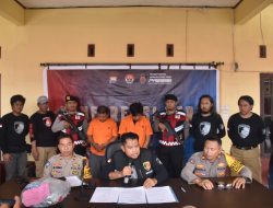 Konferensi Pers Pengungkapan Kasus Pencurian, 2 Pelaku Diringkus Resmob Bulukumba