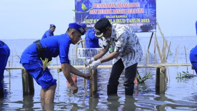Peringati Hut ke-73 Polairud, Pj. Bupati bersama Forkopimda Takalar lakukan Penanaman Pohon Mangrove 