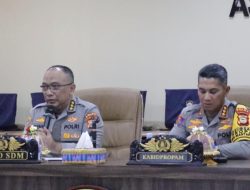 Biro SDM Polda Sulsel Gelar Pembinaan Rutin Triwulan IV T.A. 2023 Kepada Anggota Polri yang Bertugas