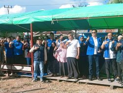 H. Boyman Harun, SH Beserta Kader Partai PAN Silaturahmi dengan Masyarakat Desa Sebangun.