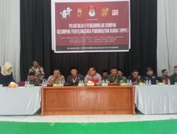 Danramil Kota Bangun Kodam VI/Mlw Hadiri Pelantikan KPPS