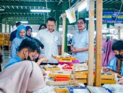 Kunjungi Pabrik Bulu Mata di Purbalingga, Ketua MPR RI Bamsoet Siap Berikan Beasiswa di Universitas Perwira Purbalingga (UNPERBA)