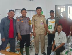 Bhabinkamtibmas Polsek Galut Monitoring Penyaluran Beras Bantuan Pemerintah