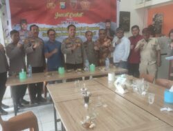 Polda Sulsel Gelar Jumat Curhat Bersama Warga Di Warkop Pacarita Makassar