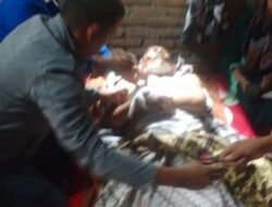 Ketua PJID Batubara Lagi duduk Nyantai di Kedai pangkas,di Tabrak satu unit Mobil Pickup BK8345 VN