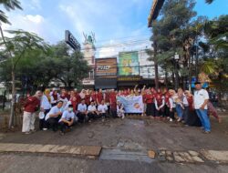 Persatuan Perawat Nasional Indonesia Kabupaten Gowa Berbagi Takjil