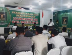 Drs H Amir Hamzah M.AP Mengembalikan Berkas Pendaftaran ke DPC PPP Kota Binjai