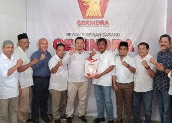 DPC Partai Gerindra Kota Binjai Menerima Berkas Pendaftaran Bacalon Walikota Binjai Drs H Amir Hamzah M.AP