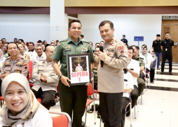Irjen Pol Ahmad Luthfi mengatakan Pemimpin adalah pribadi yang siap berkorban