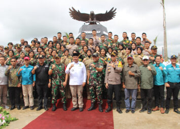 Bupati Kukar Resmikan Tugu Latsitarda Nusantara ke 44 di Taman Titik Nol