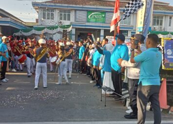 Semarak HUT Ke-28 RSUD Sambas Berbagi Hadiah Doorprize.